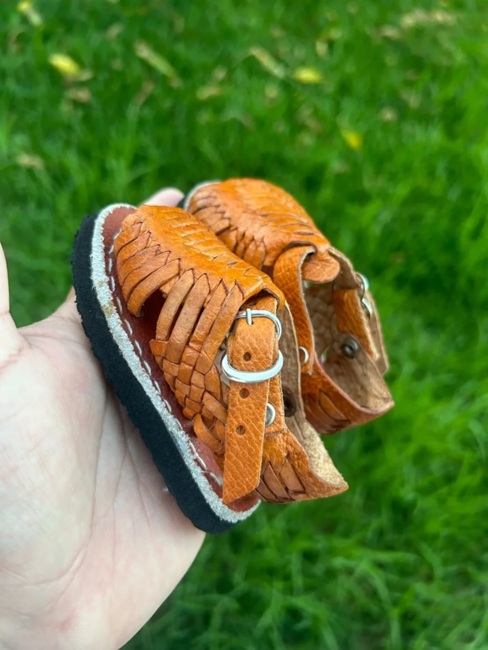 Huaraches Woven Leather Sandals - Tan